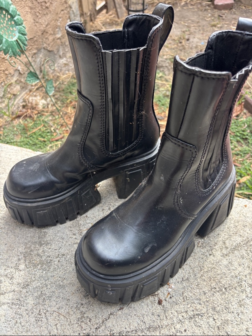 Dolls Kill Black Chunky Lug Chelsea Moto Boots